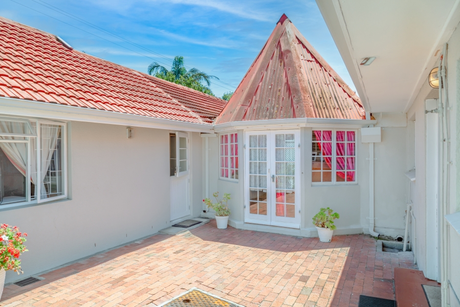 3 Bedroom Property for Sale in Bergvliet Western Cape